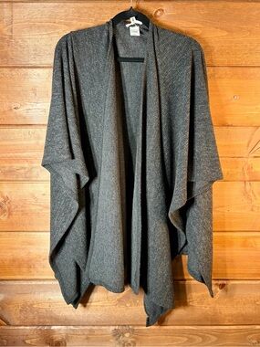 EARTHBOUND Charcoal Gray Open Drape Poncho Cardigan Size OSFM OS 🩷🩶
